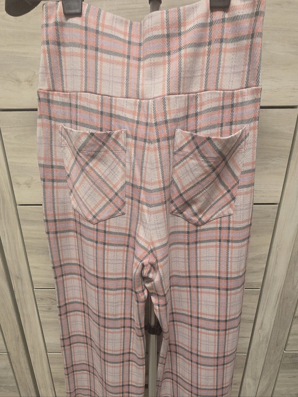 Barbie Pink Cabi Capris - Picture 3 of 8